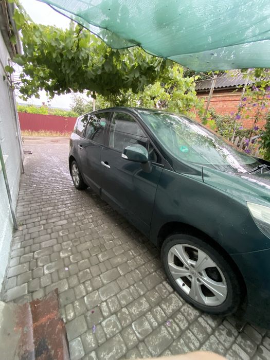 Продам renault scenic |||