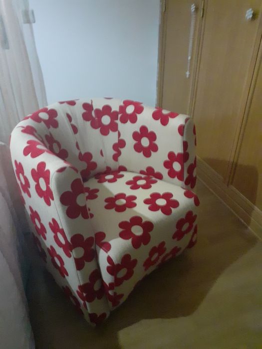 Cadeirão decorativo