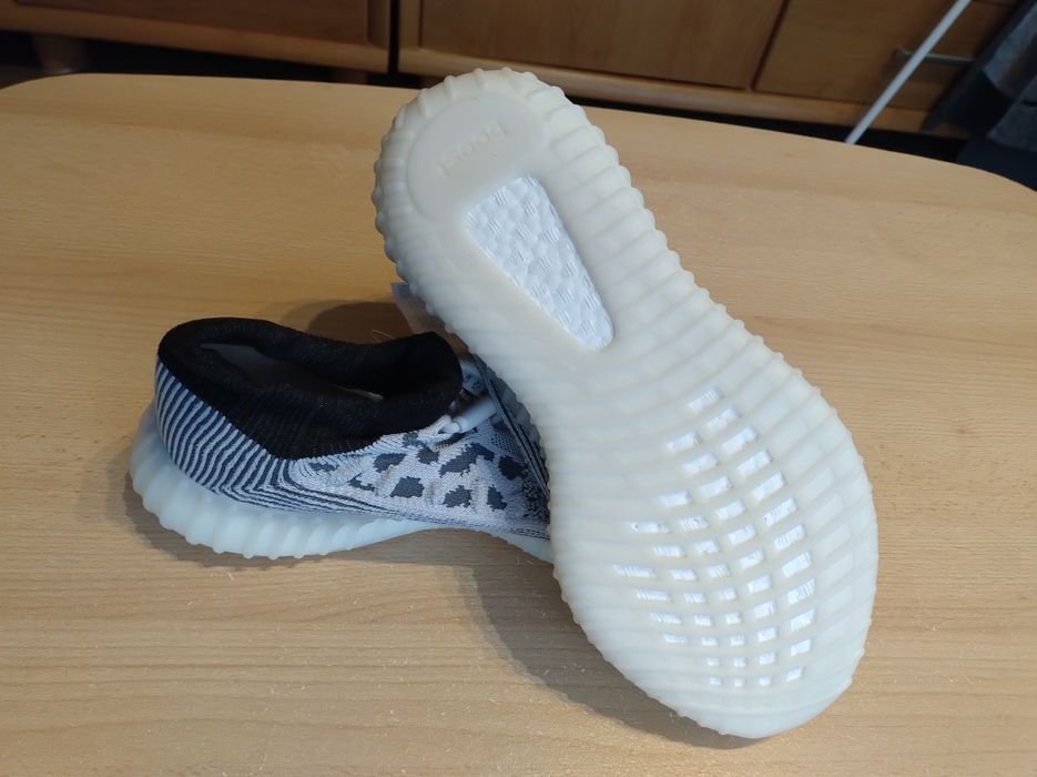 Adidas YEEZY 350 V2 CMPCT IG9608