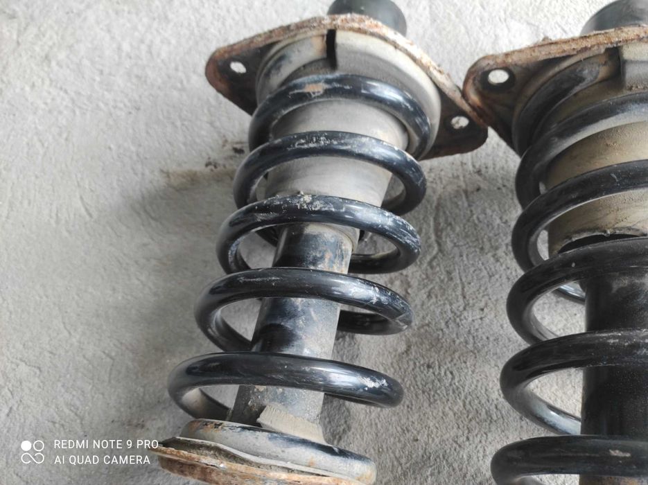 VW Passat B5 4motion audi A6 C5 quattro amortyzatory tył tylny