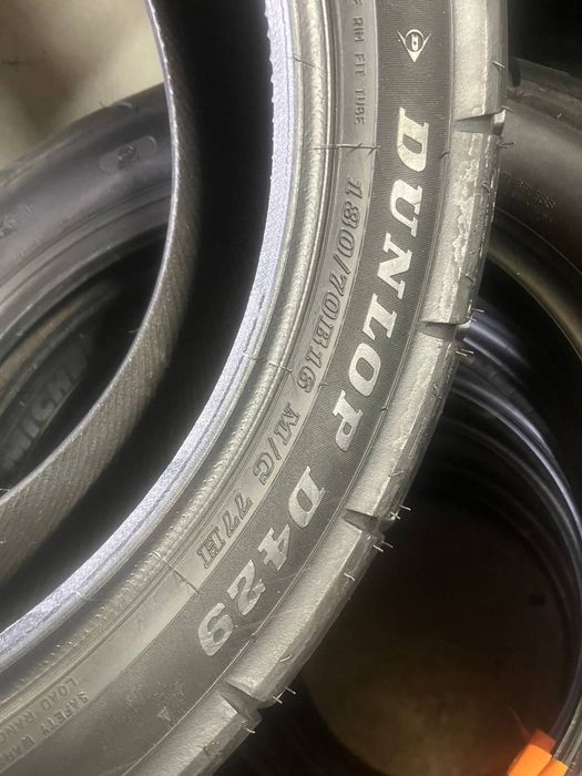 180 70 16 Dunlop D429