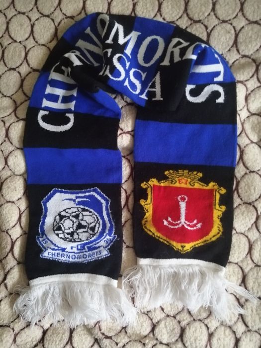 Продам фирменные шарфы Черноморец