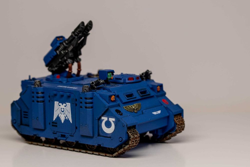 WH40k Razorback w barwach Ultramarines