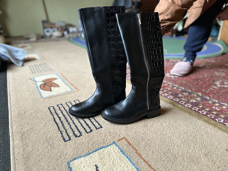 Чоботи Zara
