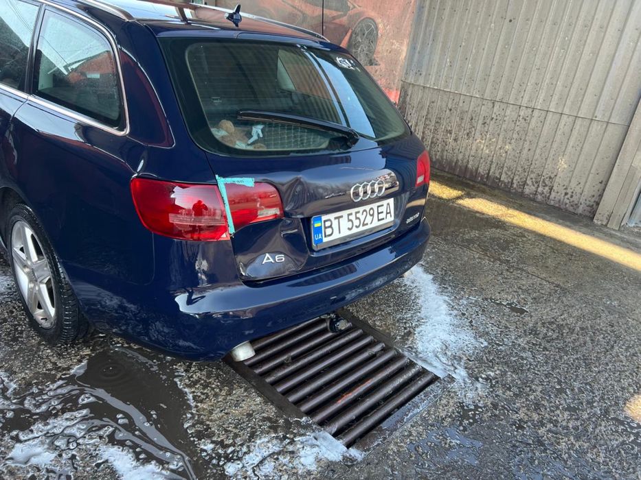 Автомобіль Audi A6C6