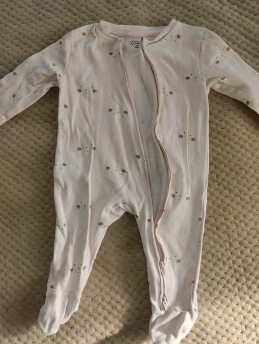 Чоловічок на дівчинку