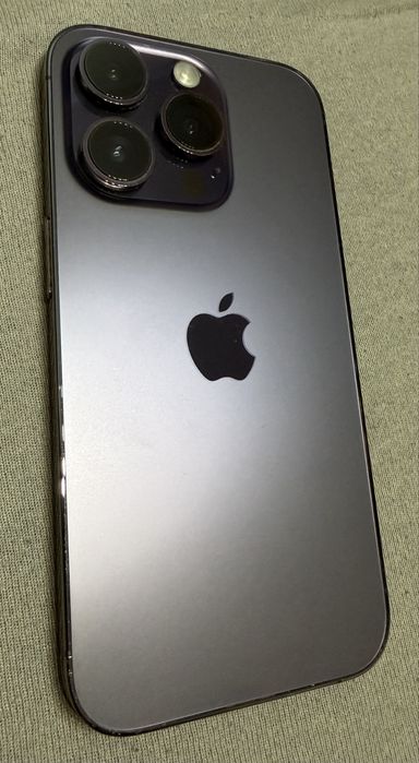 Smartfon Apple iPhone 14 Pro 128 GB fioletowy + etui + ładowarka