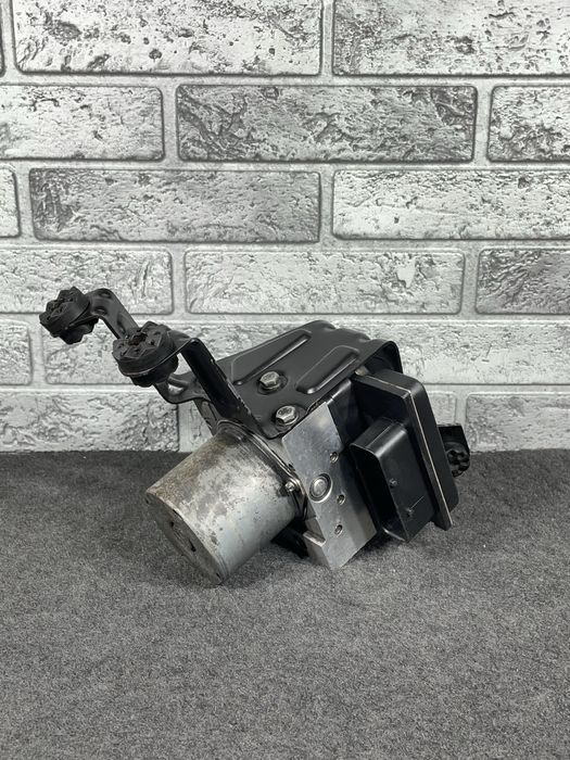 Блок ABS BMW E60 Код:592
