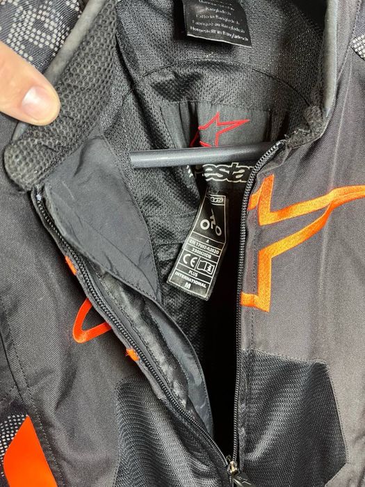 Мотокуртка Alpinestars Italy (Dainese Icon Berik Ixs Bmw ProBiker)