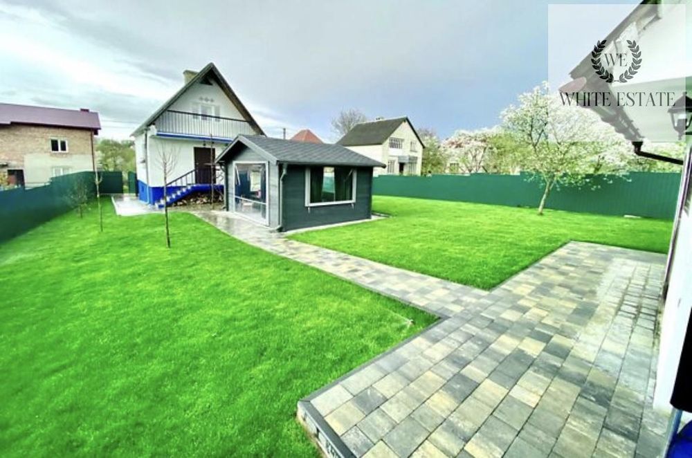 Продаж 2 поверхового будинку у с. Смиківці