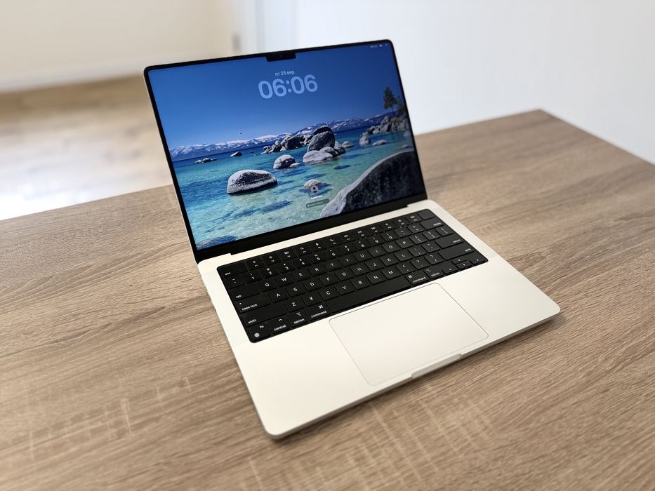 Apple MacBook Pro 14" (M3 Max) 36/1TB Silver 2023 Ідеальний стан