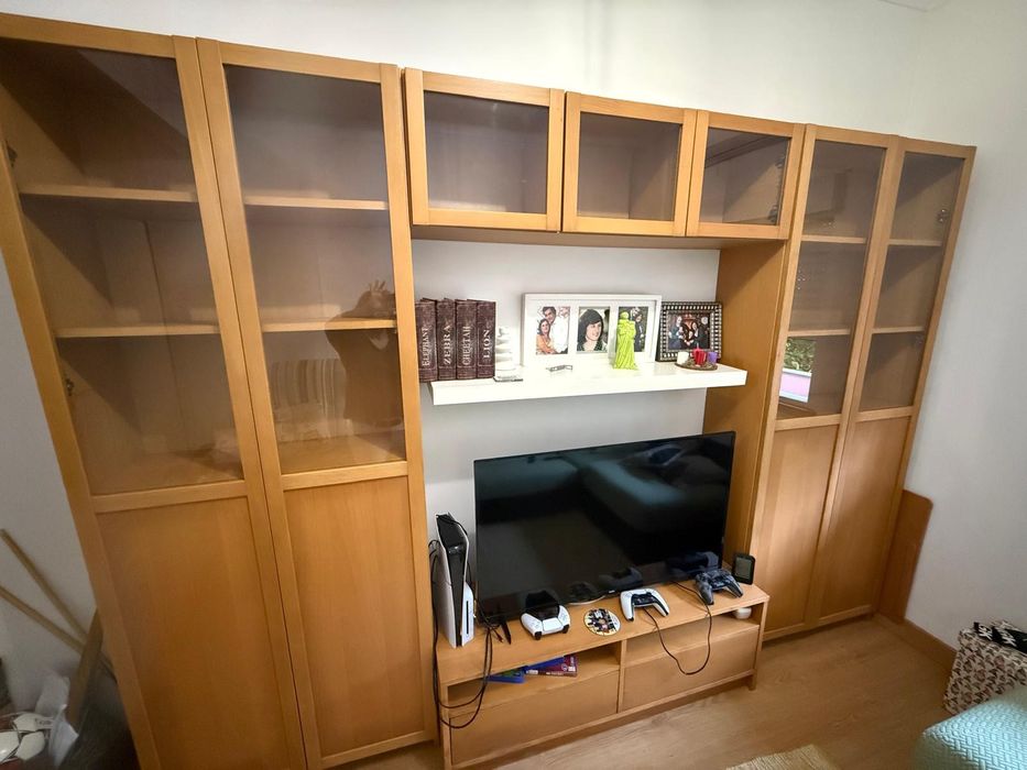 Móvel de Sala / Estante Modular com Vitrinas
