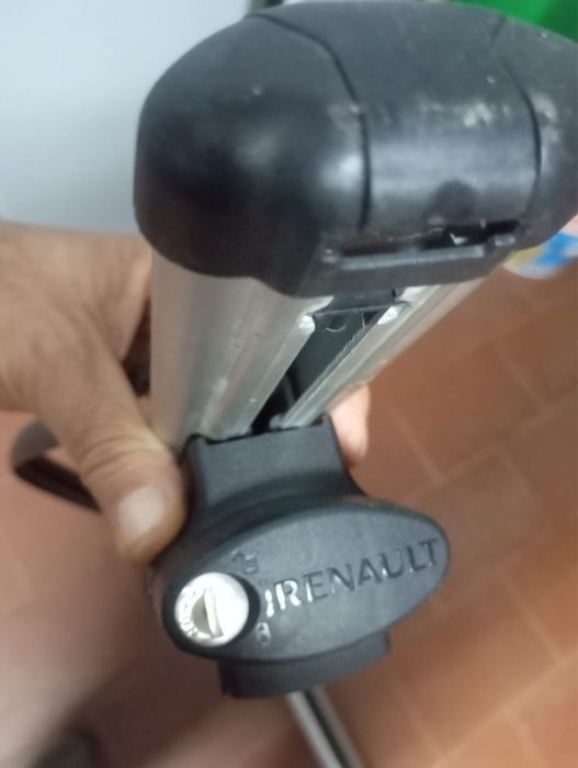 Barras para Renault GT Line originais com chave.