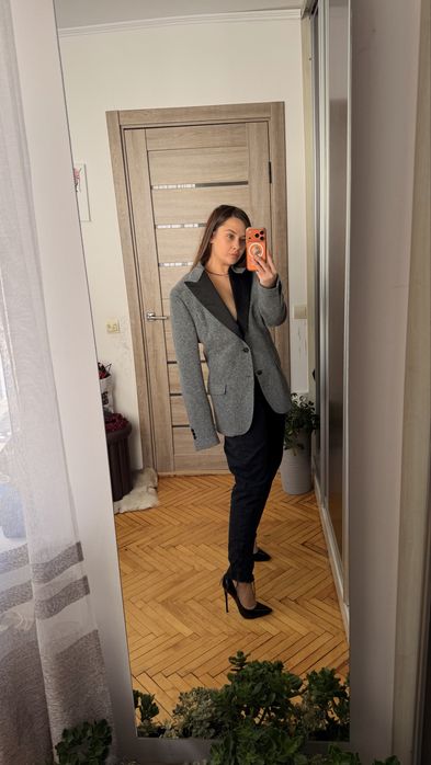 ZARA,Mango,The coat Сірий піджак бренду Manuel Ritz