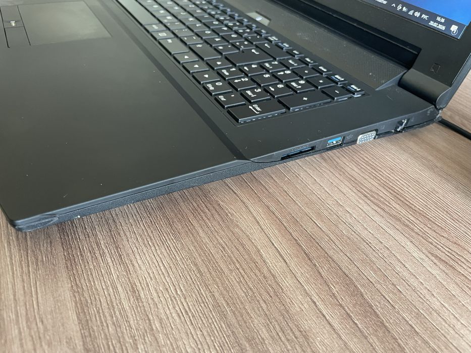 Игровой большой ноутбук/i7-6700HQ/8 GB/ SSD/GeForce GTX 960 2GB
