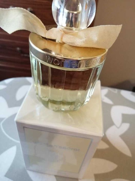 Vários Perfumes Homem e Senhora