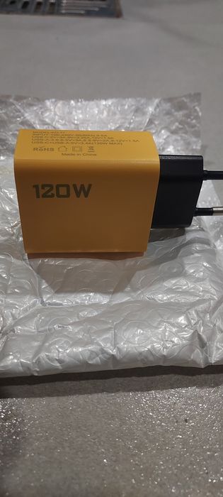 .Ładowarka dla graczy 120W 4 porty 3x szybsze ładowanie.