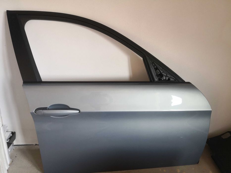 drzwi prawe przód BMW E90 SREBRNE