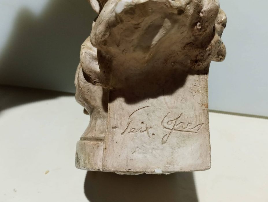 Bustos escultura Teixeira Lopes