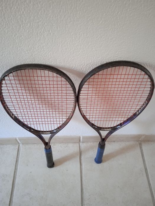 2 Raquetes Kennex Pro Em Carbono Com Pouco Uso
Inclui Capa De Proteção