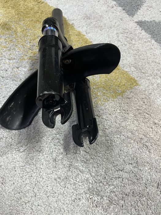 Suspensão trotinete eletrica