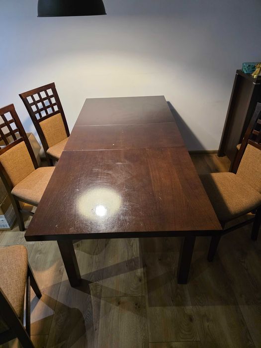 Stół rozkładany plus krzesła 6szt.