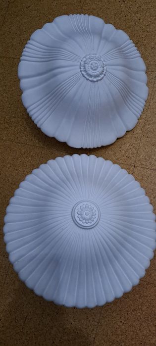 Dois Candeeiros de Tecto