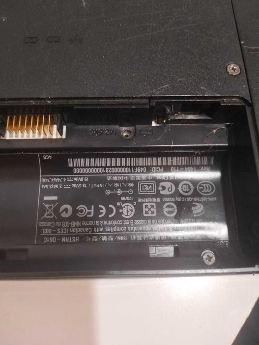 Laptop compaq ptesario CQ42