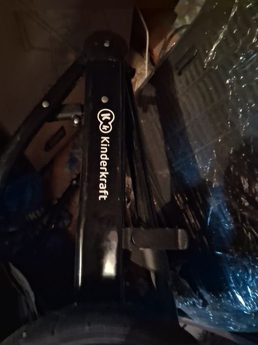 vendo carrinho  de bebé  rigorosamente novo