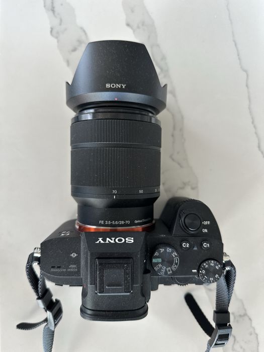 Aparat Sony Alpha a7 III + 28-70 mm + pasek + karta 16GB + kurs