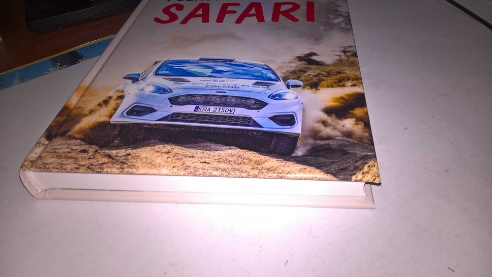 Polacy w Rajdach Safari
Praca zbiorowa