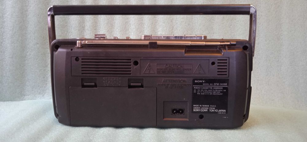 Radiomagnetofon SONY CFM-140SII