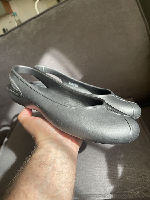 Женские балетки Crocs Olivia II W10