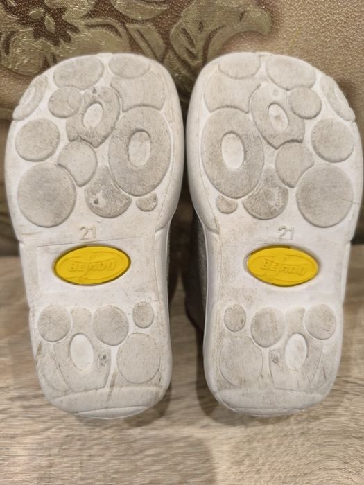 Продам дитячі трикотажні кеди для дівчинки