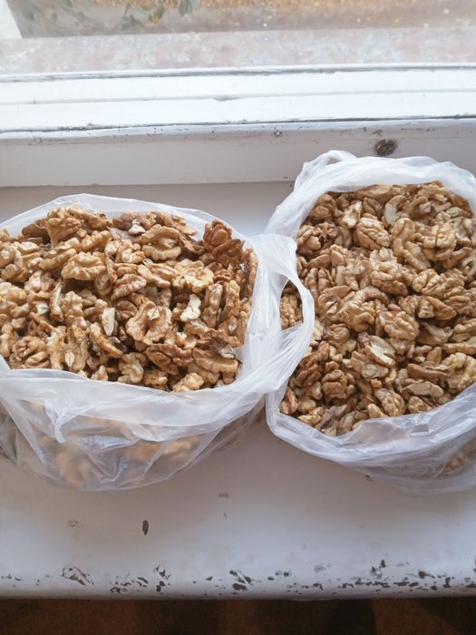 Продам горіхи грецкі