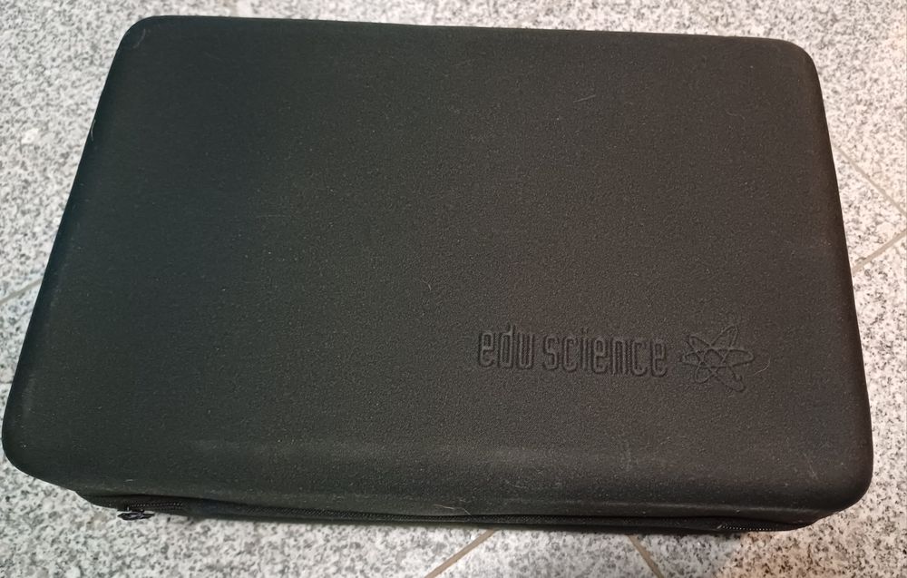 Mikroskop edukacyjny 900x