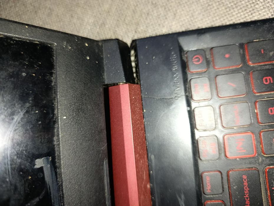 Uszkodzony laptop gamingowy Acer AN515.54.51