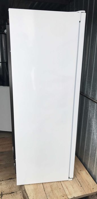 Zamrażarka szufladowa BAUKNECHT No-Frost - 165 cm.