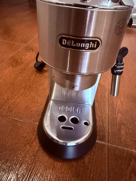 Maquina de cafe delonghi