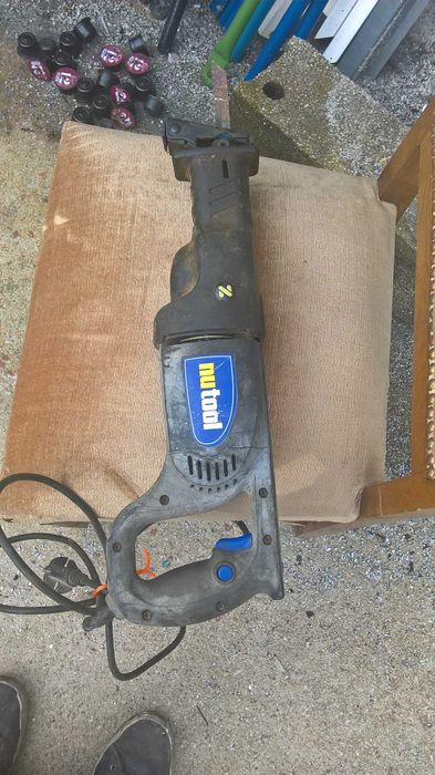 conjunto de 4 ferramentas eletricas