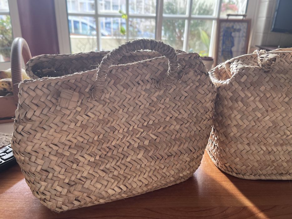 Cestos artesanais de palma