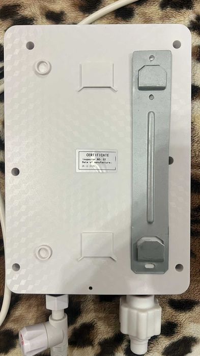 Проточний водонагрівач Heckermann 6 kW