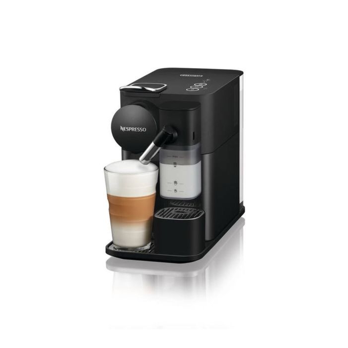 Máquina de café Nespresso Delonghi preta