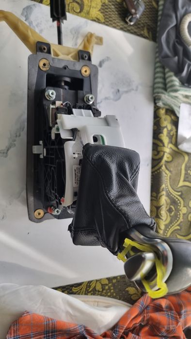 Куліса АКПП  4L1714041AF AUDI Q7 рестайл. З ричагом перемикання