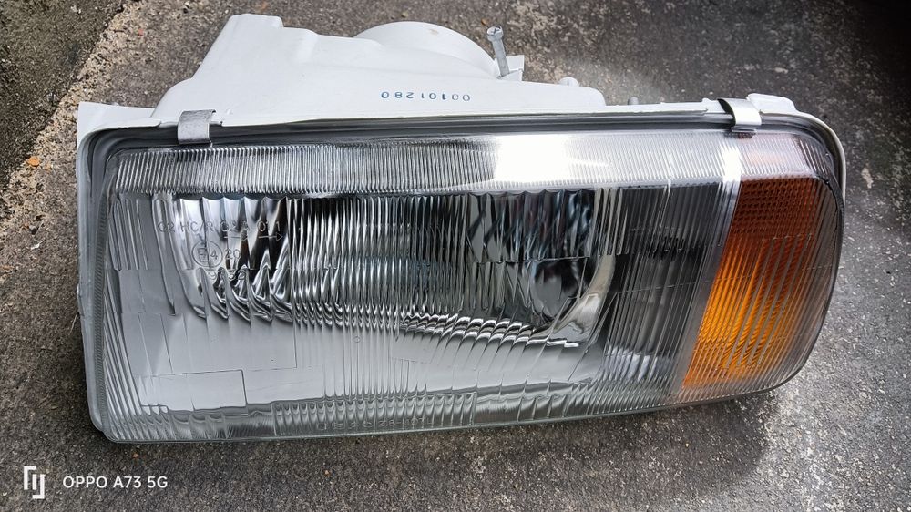 Farol Suzuki Vitara / escudo ótica Depo óptica 1993