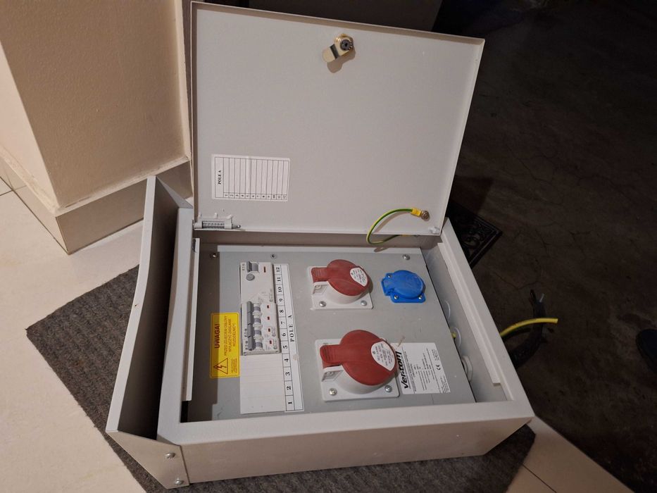 Rozdzielnica elektryczna  budowlana - 500 zł