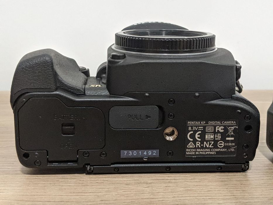 Pentax KP + D-BG7