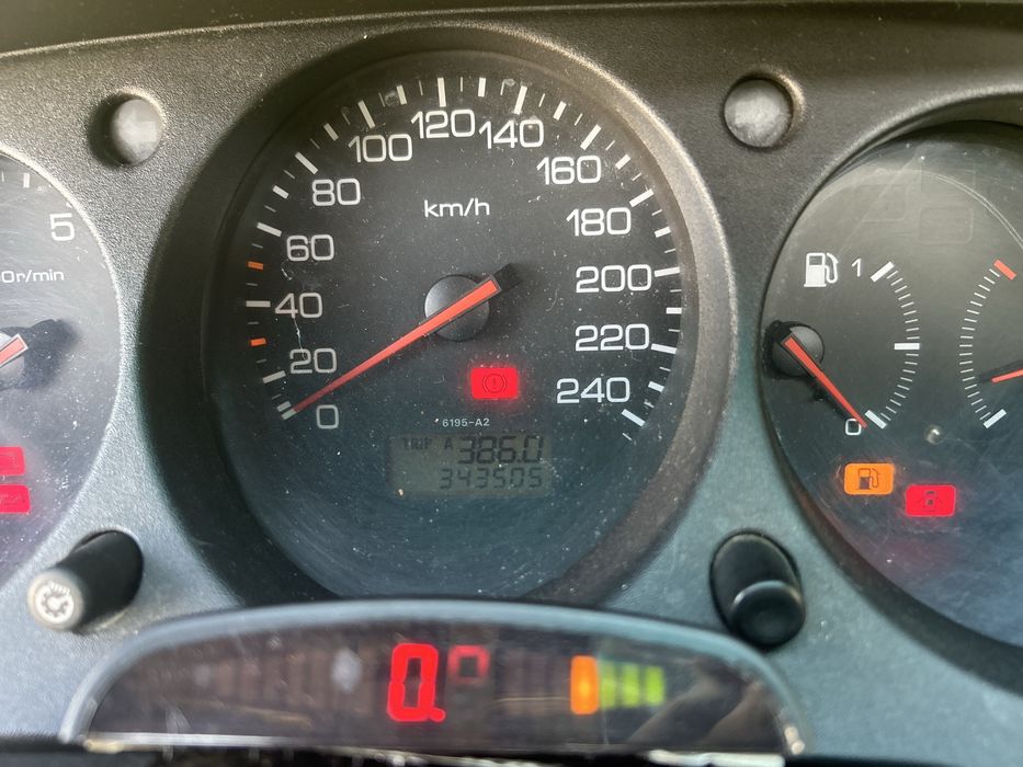 Honda Accord — fotografia 7