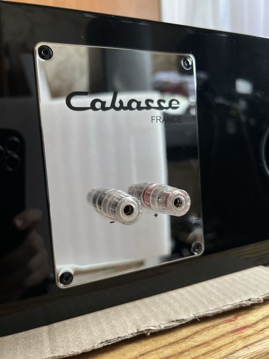 Центральна колонка Cabasse Cabrera MC40