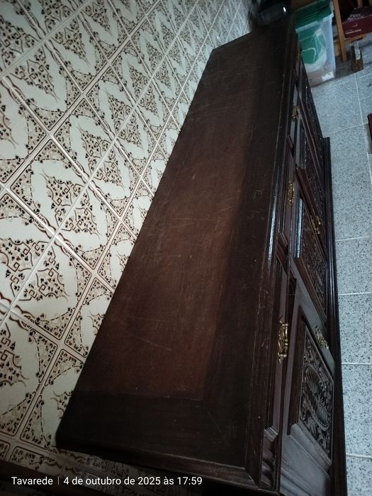 Móvel de sala em Madeira